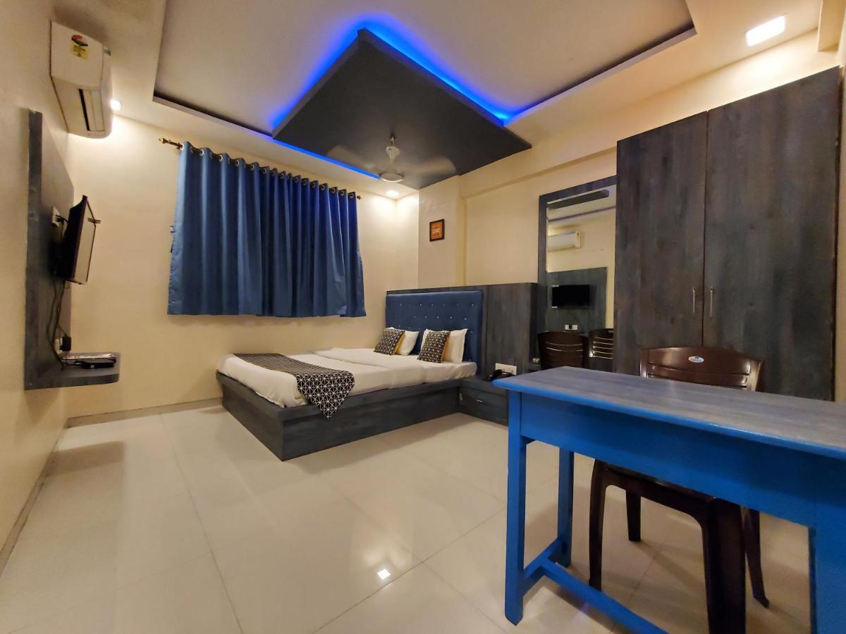 Hotel Mari Aai Residency Нави Мумбай Екстериор снимка