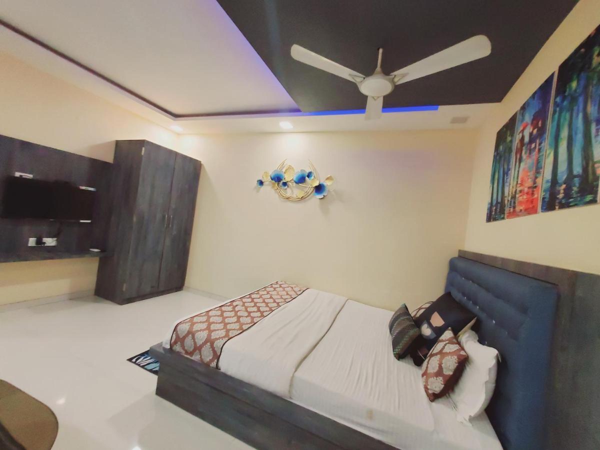 Hotel Mari Aai Residency Нави Мумбай Екстериор снимка