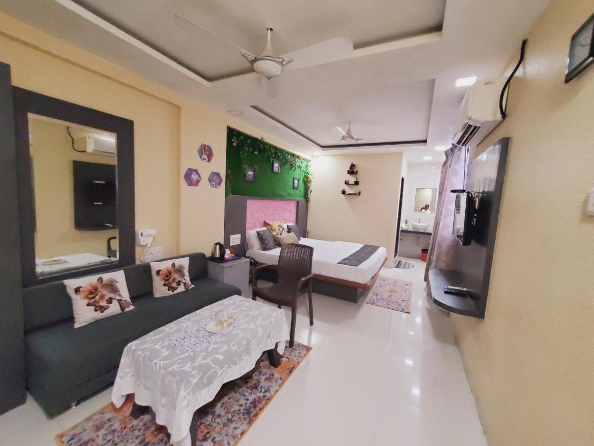 Hotel Mari Aai Residency Нави Мумбай Екстериор снимка